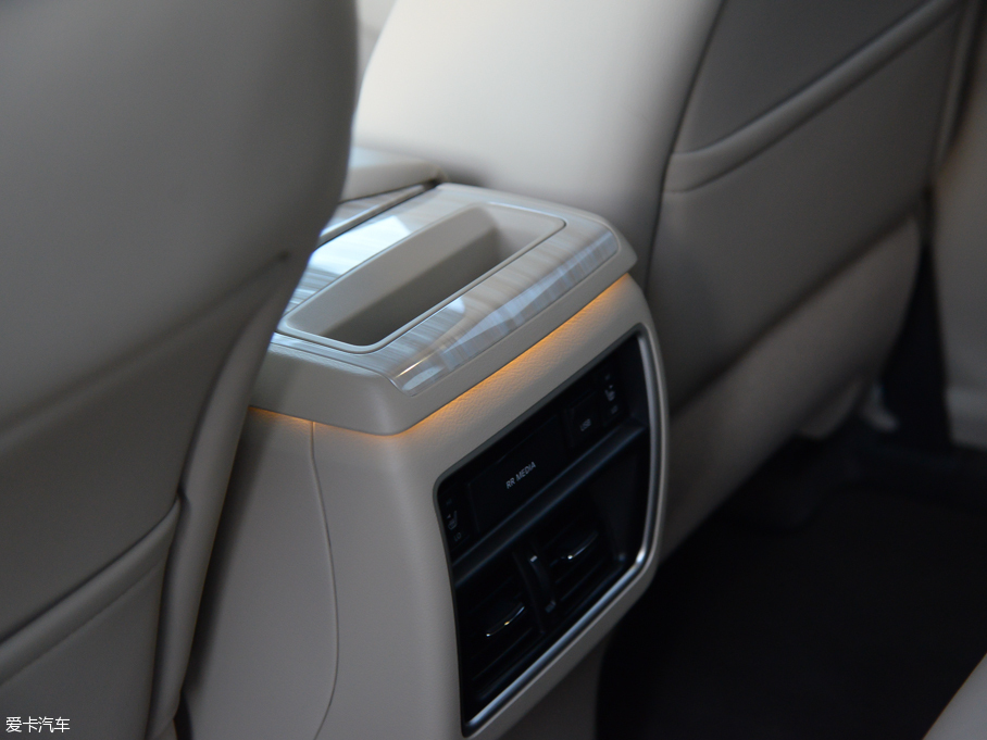 2015mHEV 2.5 S/C HEV XV Ş