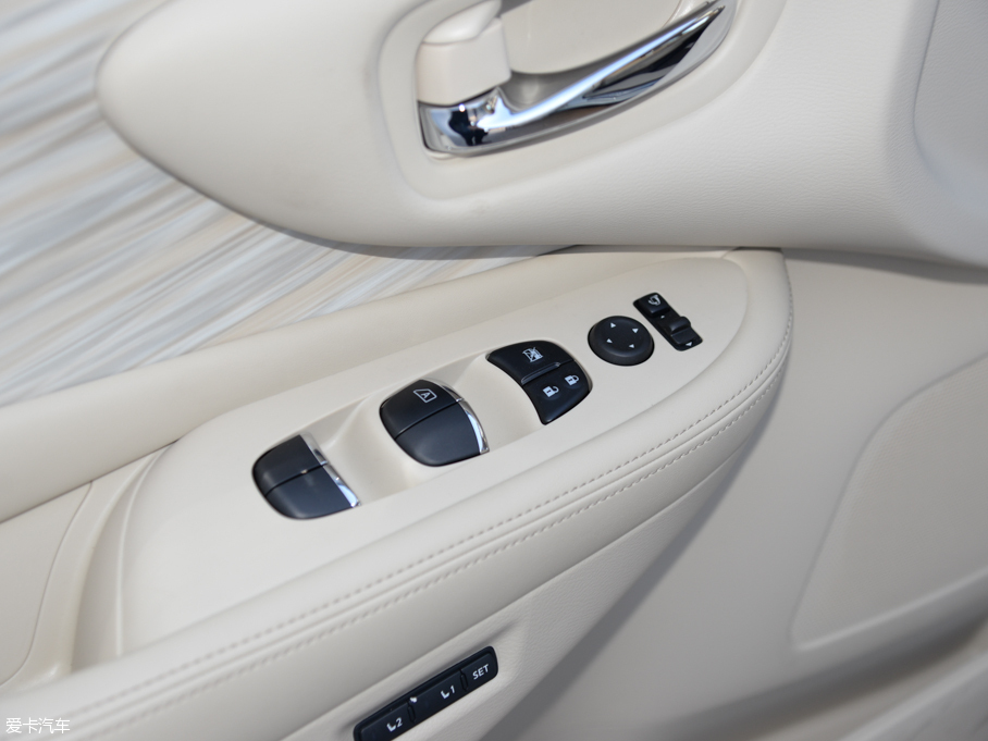 2015mHEV 2.5 S/C HEV XV Ş