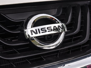 20152.5 S/C HEV XV (q)Ş (x)(ji)^