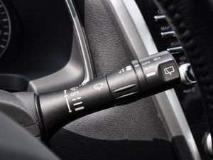 20152.5 S/C HEV XV Ş п؅^