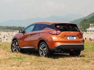 20152.5 S/C HEV XV Ş w^