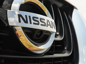 20152.5 S/C HEV XV (q)Ş (ji)^