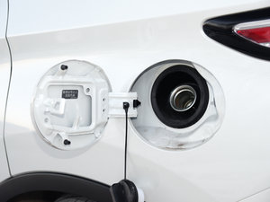 20152.5 S/C HEV XV Ş w