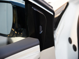 20152.5 S/C HEV XV Ş g