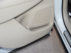 20152.5 S/C HEV XV Ş g