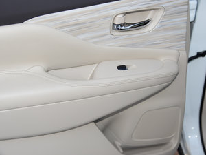 20152.5 S/C HEV XV Ş g