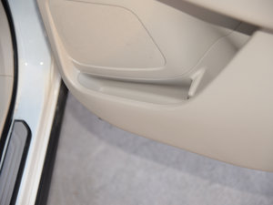 20152.5 S/C HEV XV (q)Ş g