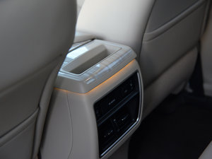 20152.5 S/C HEV XV Ş g