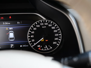 20152.5 S/C HEV XV Ş п؅^