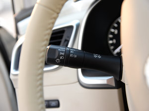 20152.5 S/C HEV XV Ş п؅^