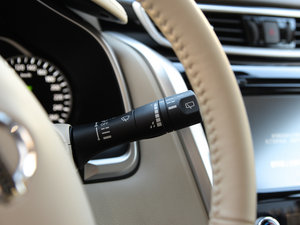 20152.5 S/C HEV XV Ş п؅^