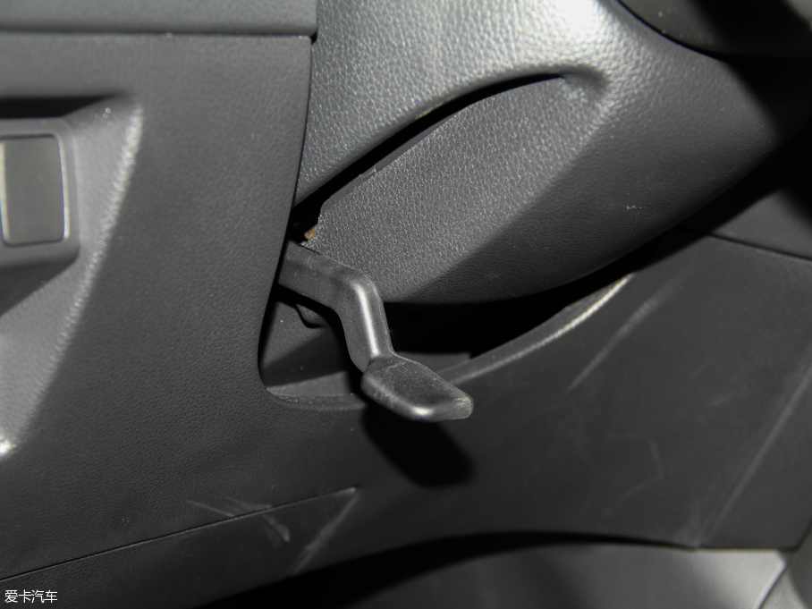 2016п 2.0L XV Rrem CVTA