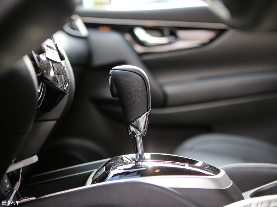 2016п 2.0L XV TOP CVTŞ