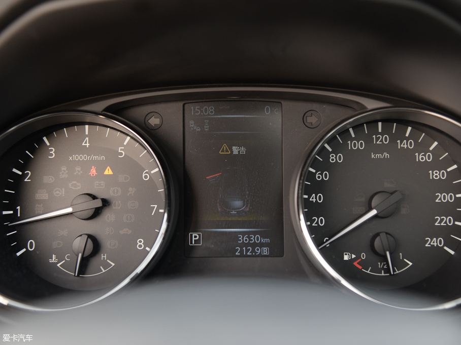 2016п 2.0L XV NAVI CVT