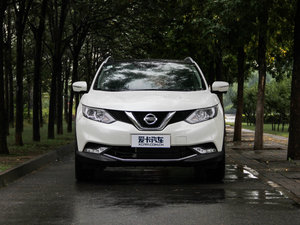 2016款2.0L XV Rrem CVT豪华版 正前