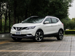 2016款2.0L XV Rrem CVT豪华版 左前45度