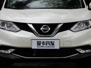 2016款2.0L XV Rrem CVT豪华版 中网