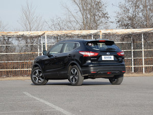 2016款2.0L XV NAVI CVT尊享版 整体外观