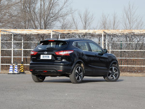 2016款2.0L XV NAVI CVT尊享版 整体外观