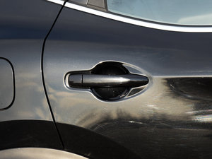 20162.0L XV NAVI CVT ^