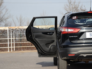 2016款2.0L XV NAVI CVT尊享版 左后车门