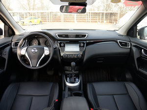 2016款2.0L XV NAVI CVT尊享版 内饰全景