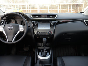 2016款2.0L XV NAVI CVT尊享版 中控台