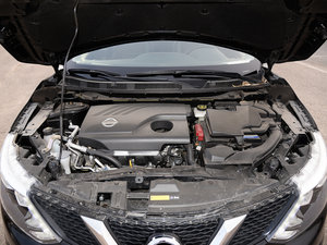 2016款2.0L XV NAVI CVT尊享版 发动机