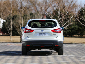 2016款1.2T XE CVT时尚版 正后	
