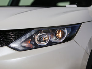 2016款1.2T XE CVT时尚版 大灯