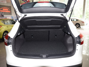 2016款2.0L XV CVT领先版 行李厢空间