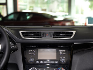 20162.0L XV CVTIȰ {L