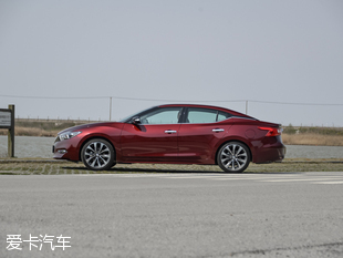 東風日產2016款西瑪