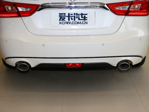 2016款2.5L XL 豪华版 带智能选装包 排气管