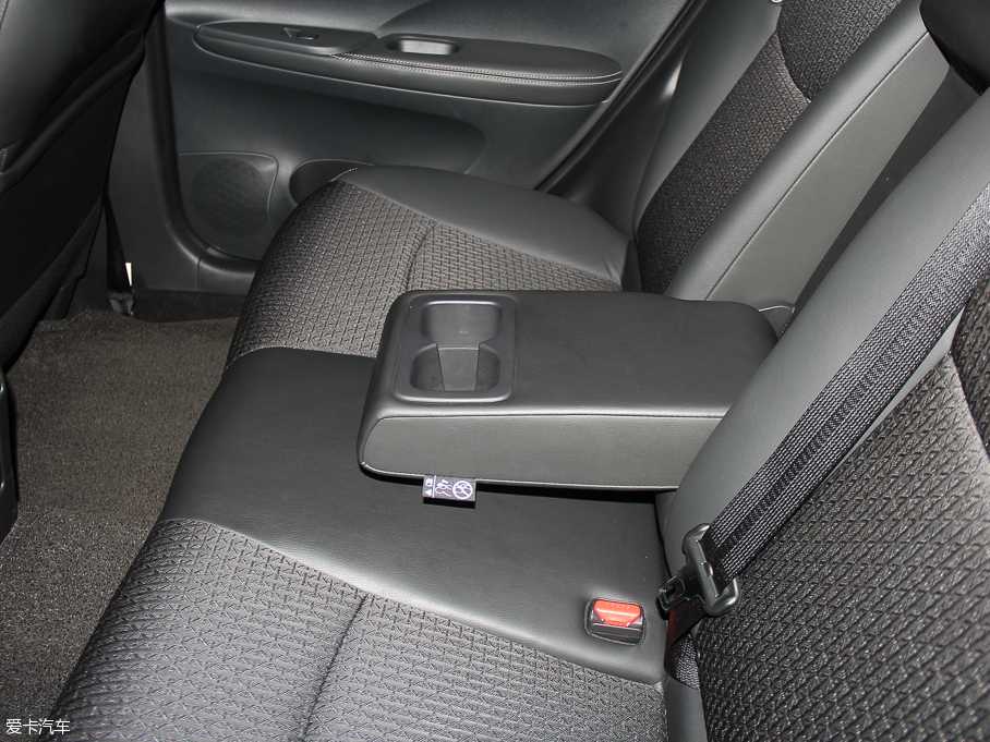 2016U_(d) 1.6L CVTа