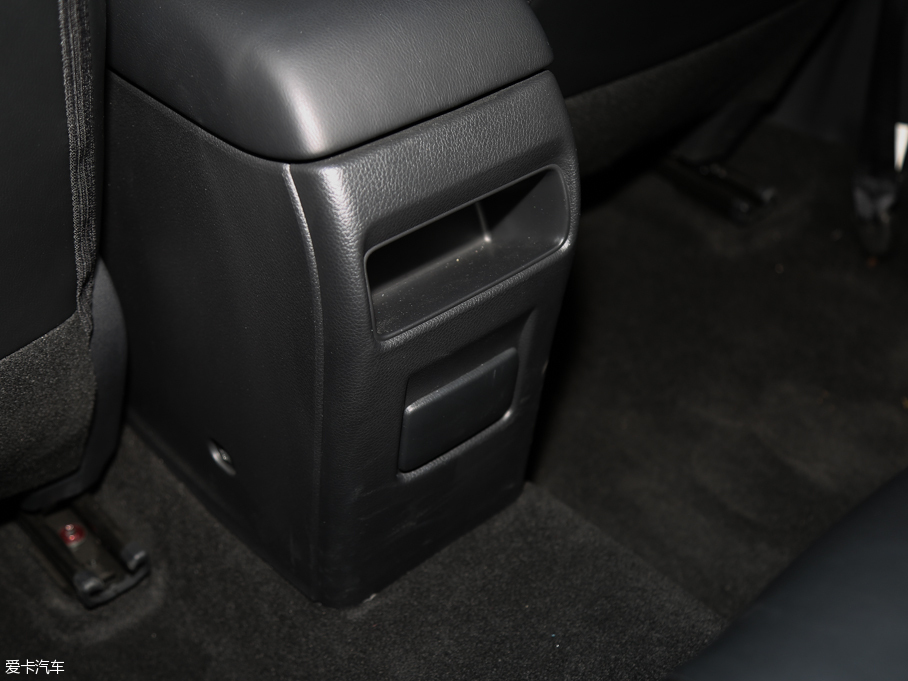 2016U_(d) 1.6L CVTа