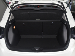 2016款1.6L CVT智尊版 行李厢空间