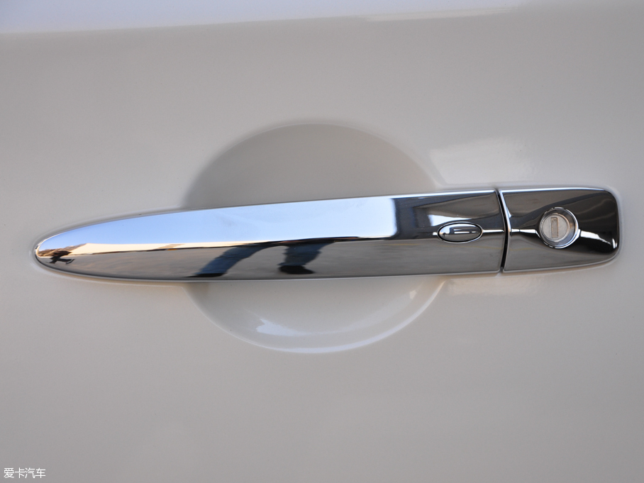 2016��܎�� 1.6XV CVT�����