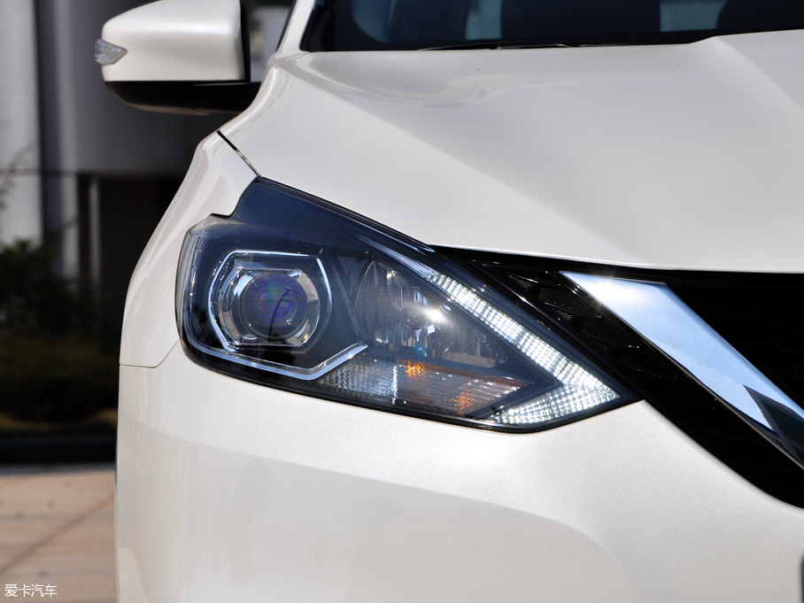 2016��܎�� 1.6XV CVT�����