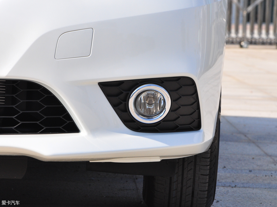 2016��܎�� 1.6XV CVT�����