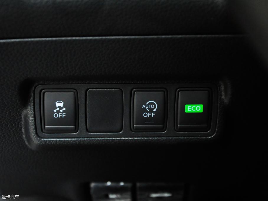 2016��܎�� 1.6XV CVT�����