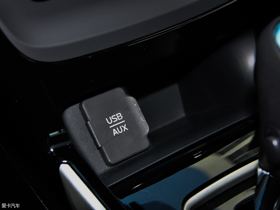 2016��܎�� 1.6XV CVT�����