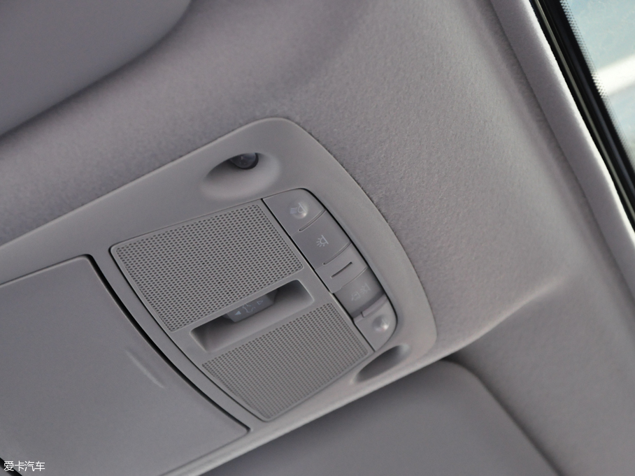 2016��܎�� 1.6XV CVT�����