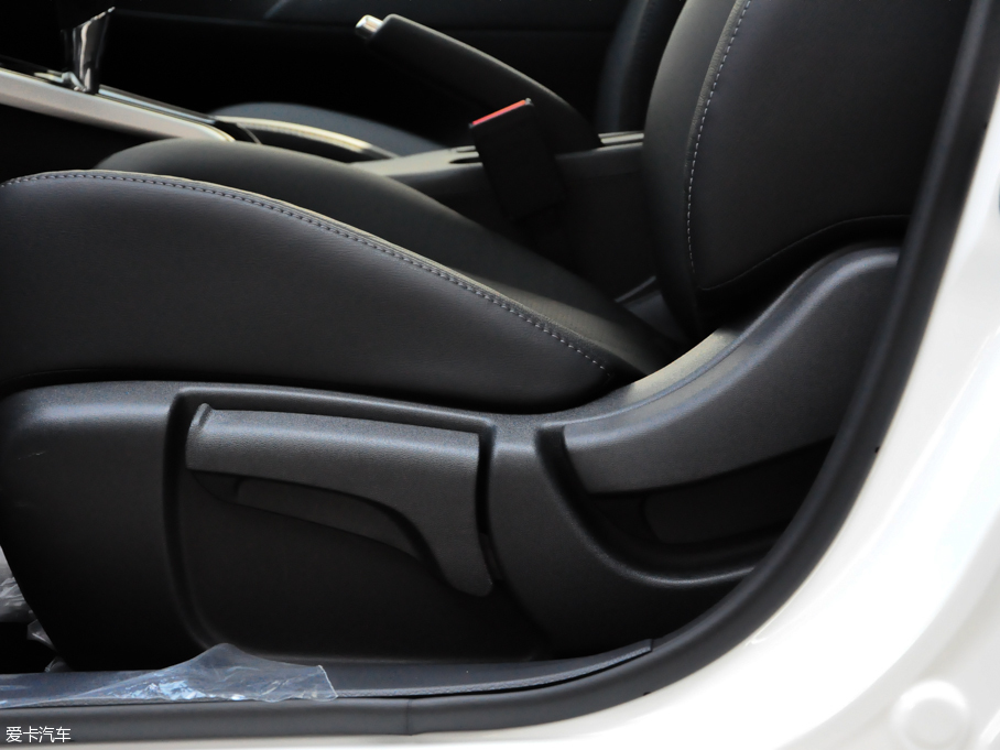 2016��܎�� 1.6XV CVT�����