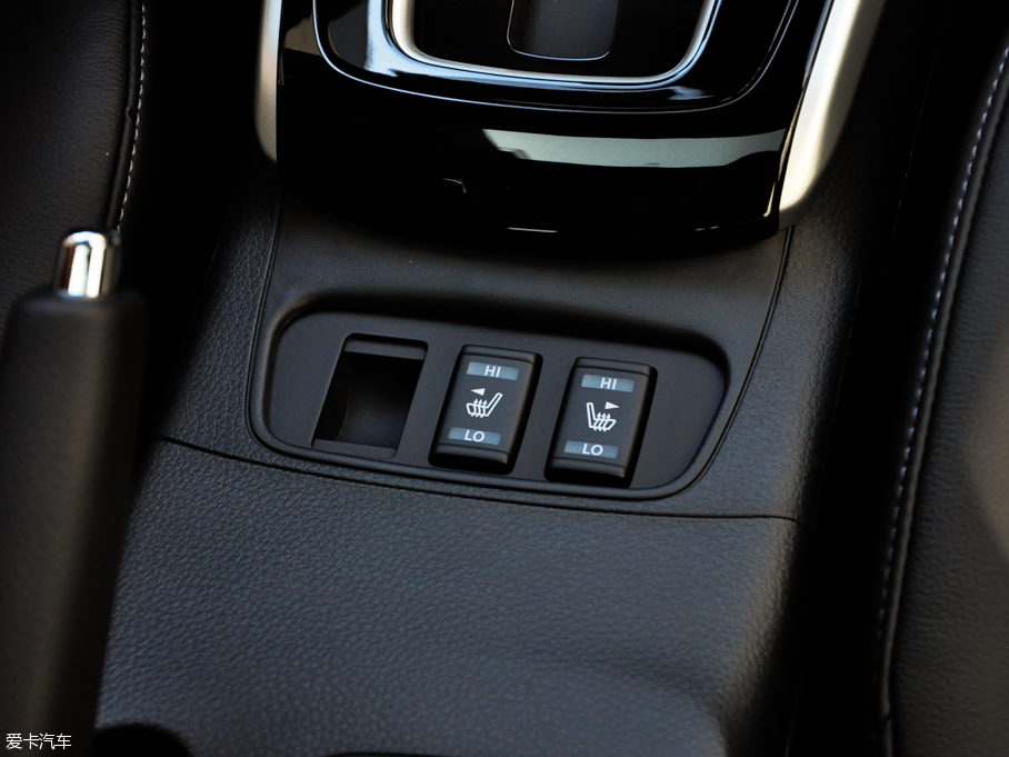 2016��܎�� 1.6XV CVT�����