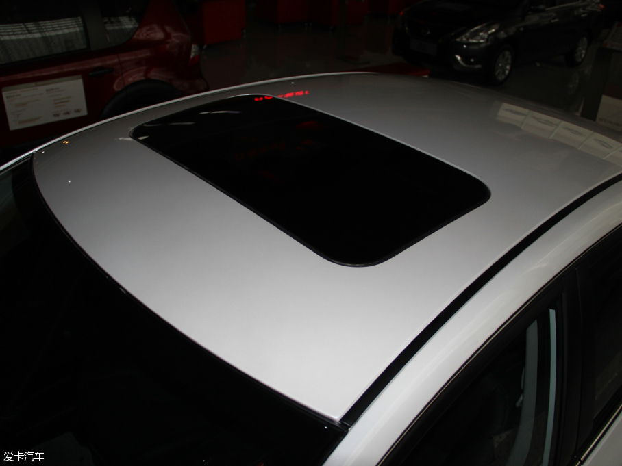 2016��܎�� 1.6XV CVT�����