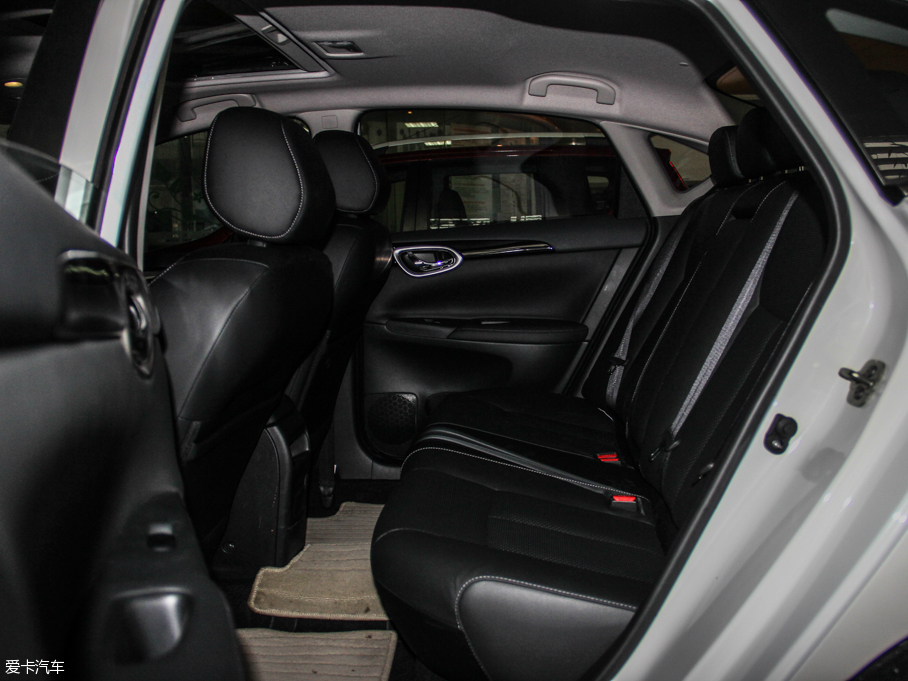 2016��܎�� 1.6XV CVT�����