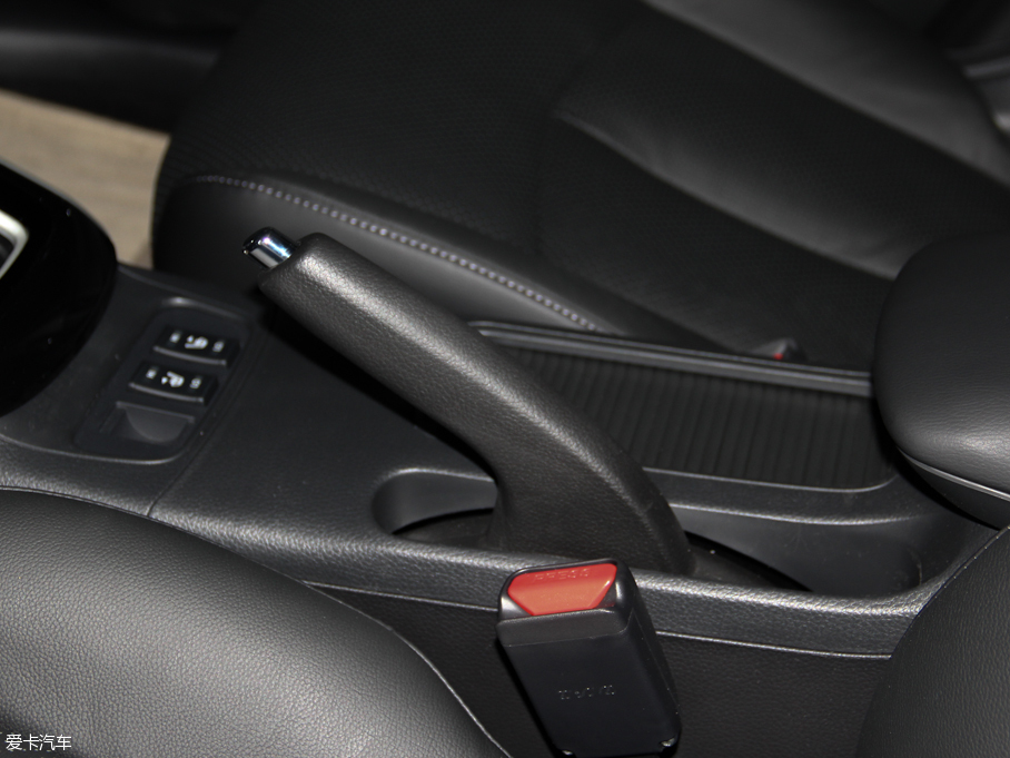 2016��܎�� 1.6XV CVT�����