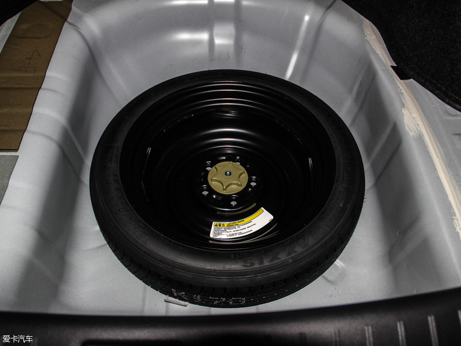 2016��܎�� 1.6XV CVT�����