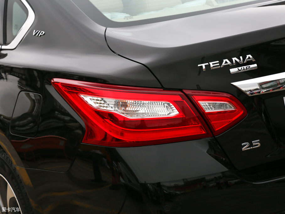 2016[  2.5L XV-VIPŞ